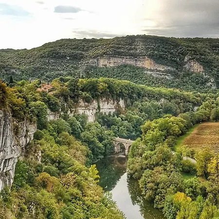 Two-villa Estate With Pool & Valley Views *