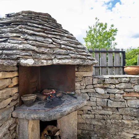 Two-villa Estate With Pool & Valley Views Villa *